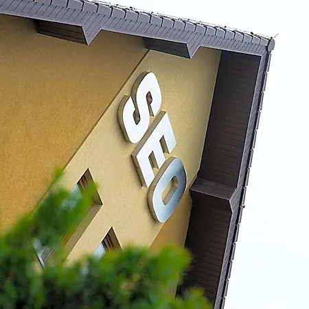 Ξενοδοχείο Seo Rewal